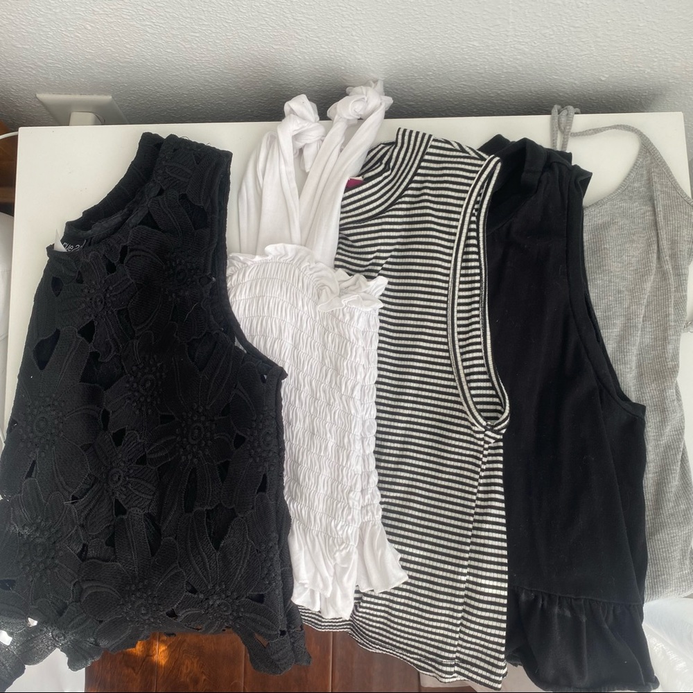 4 tanks, 1 bodysuit all size Medium